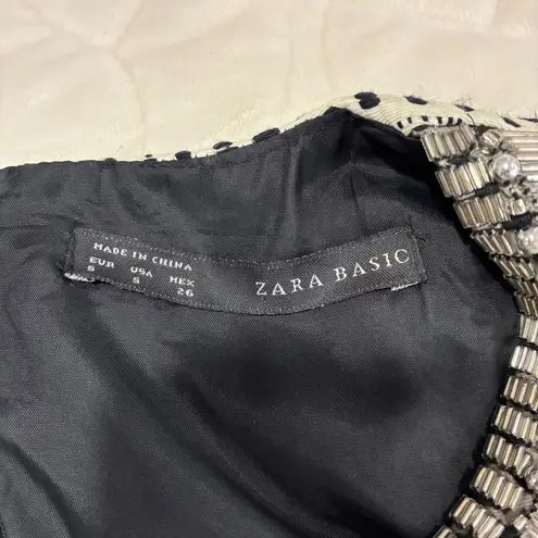 Zara Basic Dress Black White Beaded Neckline Short Sleeve A