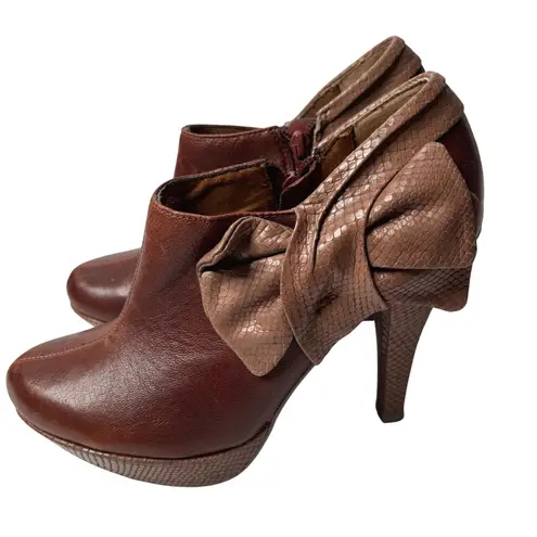 Poetic Licence London Brown Leather Ankle Boots Bow Heel Snake Print 8.5M Size 8.5