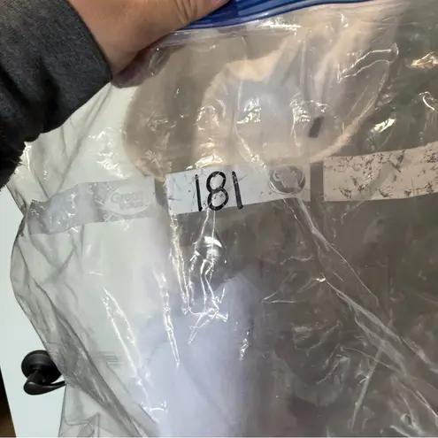 American Eagle  Stretch Tomgirl Relaxed Cropped Jean White Comfort Summer 20R