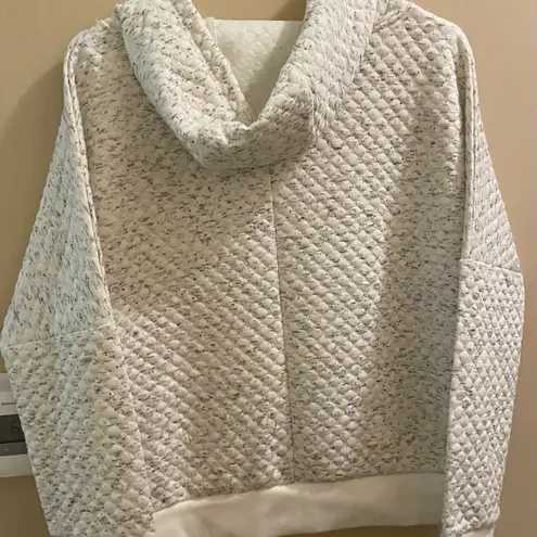 BKE Buckle Pullover Quilted Hooded Hoodie Sweatshirt Women’s XS New NWT