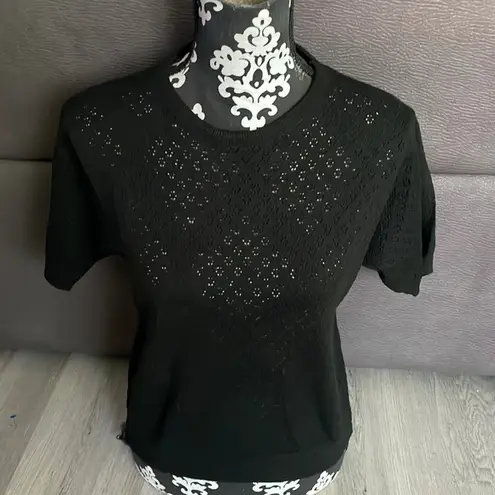 Lord and Taylor Black Knit Short Sleeve Top Size Petite Medium