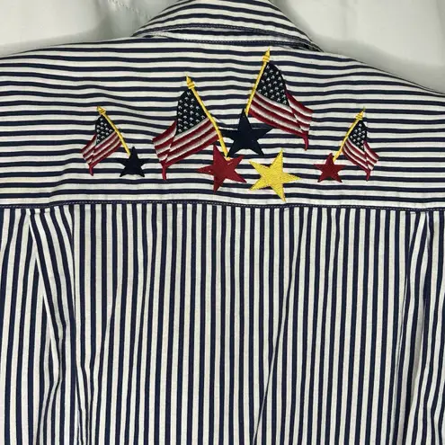 Karen Scott Vintage Women's Small Patriotic Flag Embroidered Short Sleeve