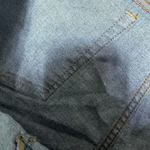 Torrid  High Waist Stretch Denim Distressed Jeans Silver Details on Sides Size 26