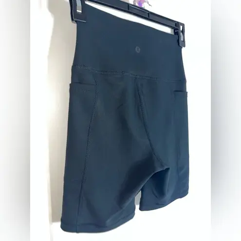 Danskin Women’s High Rise Ribbed Stretchy Pockets Shorts Adult XS Black Athletic