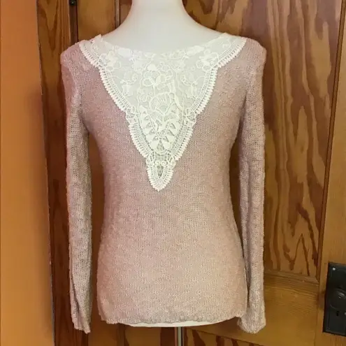 Pink republic NWT Pink Feminine Lace back Sweater