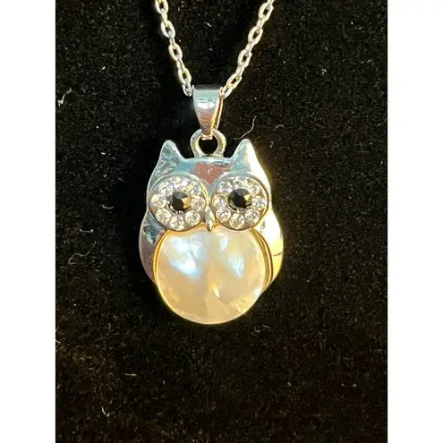 Mestige Owl Necklace Silver Tone Cubic Zirconia Mother of Pearl 22" Whimsigoth