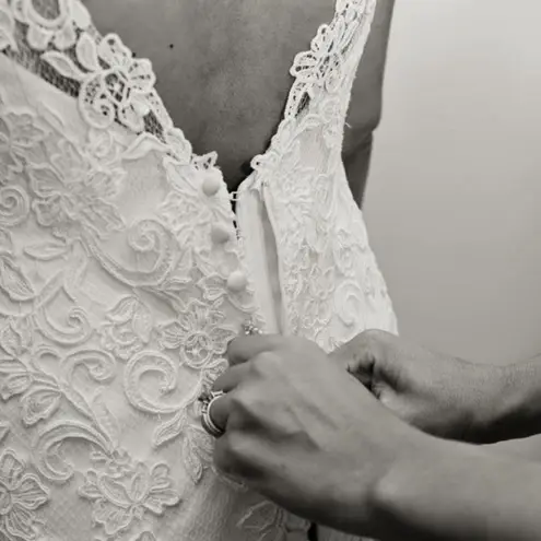 Allure Couture c202 wedding gown White Size 8