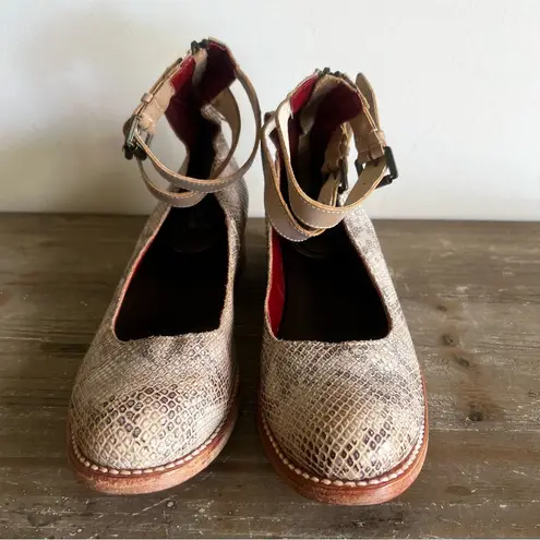 FreeBird Maribel Women's Ankle Strap Shoe Size 11 #361A