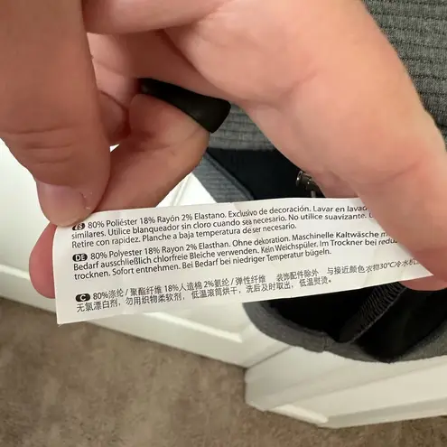 Balance Collection Annalise Half Zipper Pullover Sweatshirt Size L