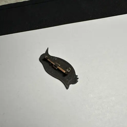 Penguin Bird Brooch Pin Pewter Tone