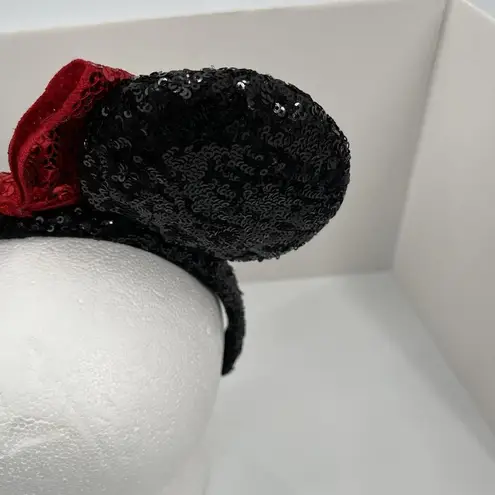 Disney  Parks Minnie Mouse Ears Hat Headband Black Sequins Red Sequins Bow