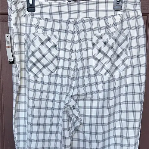 Danielle Bernstein  Gray Checkered Women's Chinos