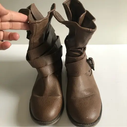 Target  boots with‎ buckle detailing women’s size 8.5