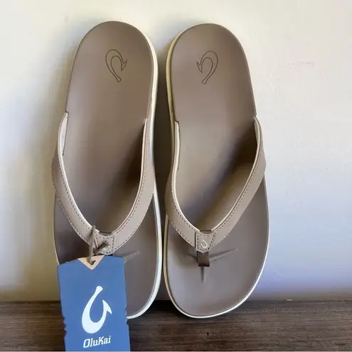 OluKai Nu'a Pi'o Women's Warm Taupe Sandal Size 10 SKU#24985 Tan