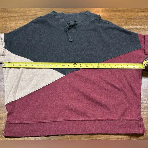 Pact Size M 100% Organic Cotton Color Block Sweatshirt