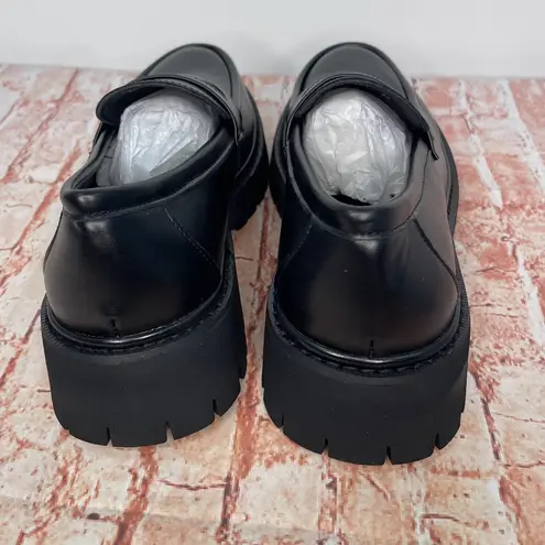 Black Faux Leather Platform Loafers Size: Men’s 6 (fits a Women’s 8)