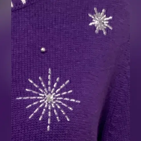 Christopher & Banks NWT  Winter Snowflake  Cardigan Sweater Size Medium - Image 2