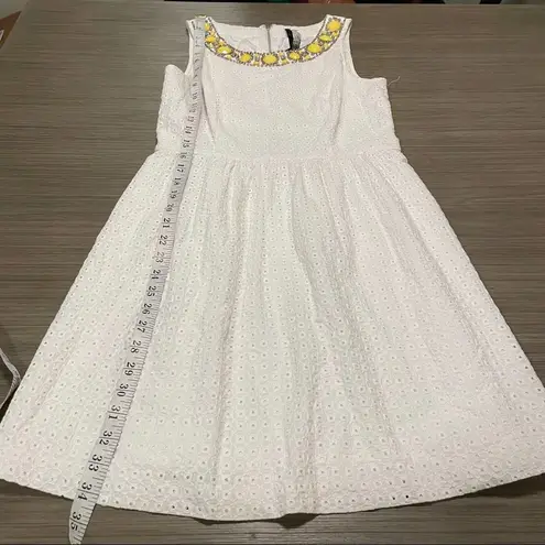 Kensie  White Yellow Jeweled Shift Embroidered Sleeveless Dress Size S