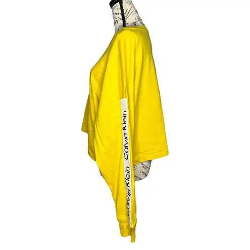 Calvin Klein  Performance (M) Cropped Logo Stripe Long Sleeve Crew Neck Top Tee