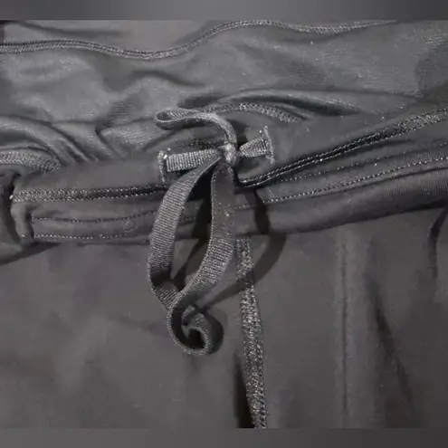 Lululemon  Speed Up Short 2.5” Low Rise Black Sz 8 Second Release Retired Edition - Image 7