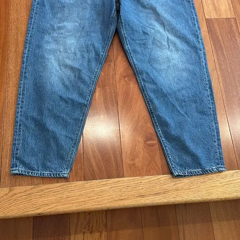 Levi's NWT women’s  High Loose Taper Relaxed Fit Blue Jeans size 34 x 29