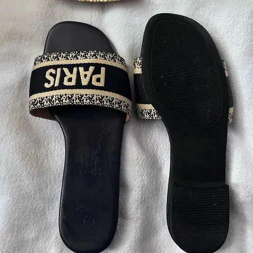 Lavishly Paris Women’s City Paris Black Slides Size: 8 Multiple