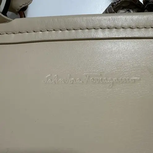 Salvatore Ferragamo Camel Color Leather Hand Shoulder Bag EUC 16 x 11 x 6 in