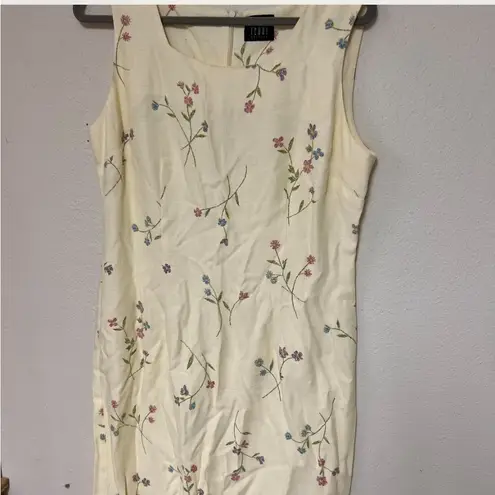 Floral Sleeveless Dress beautiful vintage butter yellow dress Green Size 6