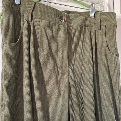 Halara NWOT Stretch Corduroy Pants - Size PL