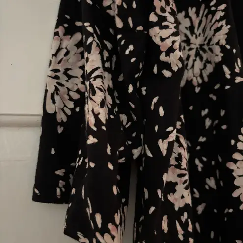 Pact Floral Organic Cotton Kimono Size XS/S Black Cream Pink Peach Floral Blooms