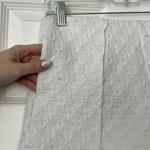 None Woven Pleated Zip-Back Shorts - Size UNKNOWN