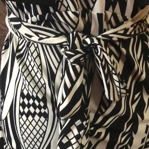 Camille La Vie Black & White Cap Sleeve Blouse M