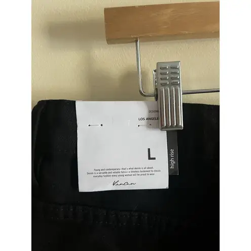 KanCan sz Large L NWT Estella Ultra High Rise Mom Shorts Distressed Frayed Hem Black