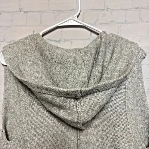 Tahari Gray Wool Blend Long Sleeveless Vest Cardigan Sweater hood Large