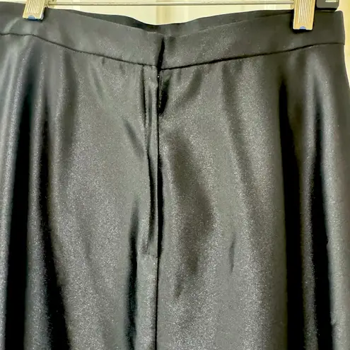 Tadashi Shoji Black high/low satin Skirt. Size 10. NWT.