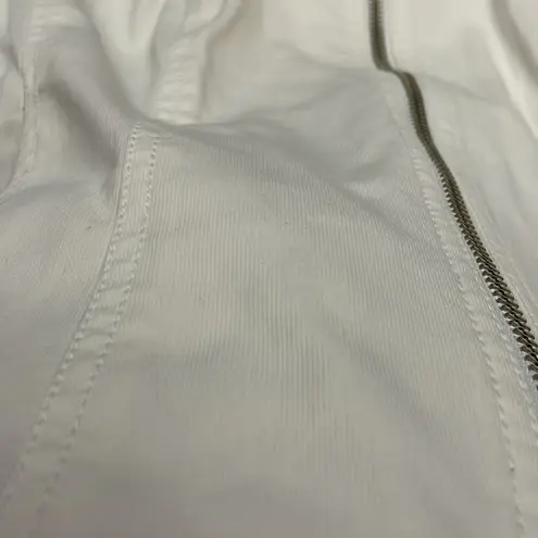 Hilton Hollis White Zip Front Crew Neck Blazer / Jacket Size 2