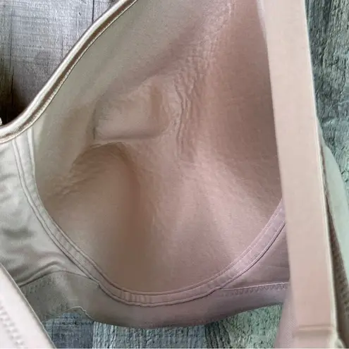 Vanity Fair Size 42 D Model 7233 S Slightly Padded No Wire Tan Bra Adj. Straps