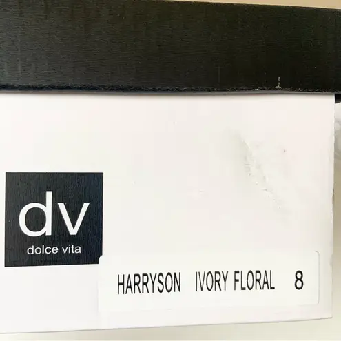 Dolce vita Harryson Ivory Ribbon Lace Up Shoes NEW WITH BOX Sneakers Size 8