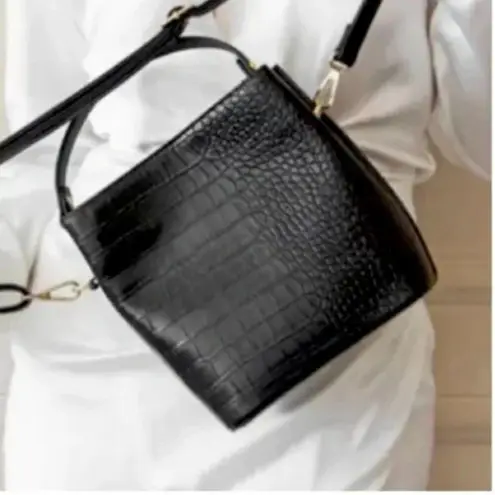 NWT AOTA Elena Crossbody Bucket Bag in Black Croc Vegan Leather