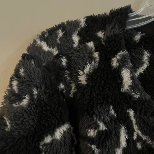 LOGO By Lori Goldstein Jacket Women Fleece Leopard Print Zip Cozy Sweater, L