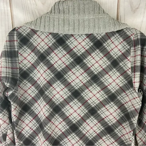 Daytrip Gray Plaid Cozy Flannel with Sweater Trim Jacket Size Medium