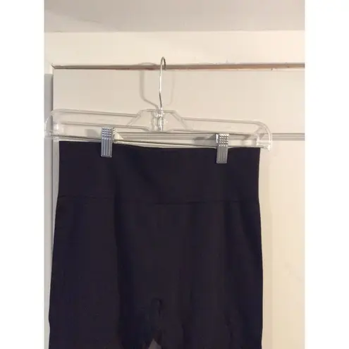 Victoria's Secret PINK Seamless Crop Top and NWT Leggings Logo Black Medium