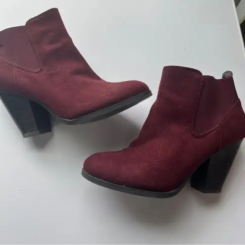 Call it spring Burgundy Vegan Suede Booties Round Toe Block Heel Chelsea Boots Red Size 7