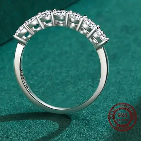 Sterling Silver SIZE 7 925 Stackable Round Dazzling Cubic Zirconia Ring