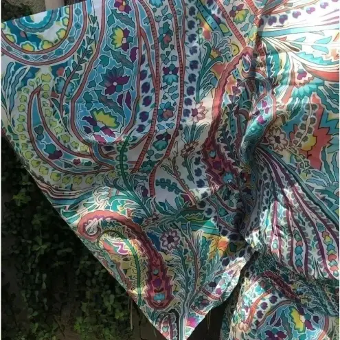 cupio 2pc- Silk Blend Blouse and Maxi Skirt Paisley with Flowers Print