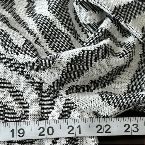 Chico's  L Zebra Jaquard Zip Back Pullover Sweater - Image 7