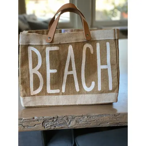 Santa Barbara Design Studio BEACH Bag Tote Jute Leather Handle NEW Without Tag Tan