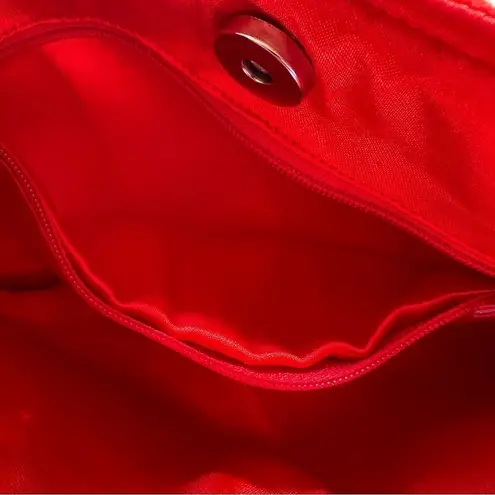 Shiraleah red and black felt flowered short handle purse clutch