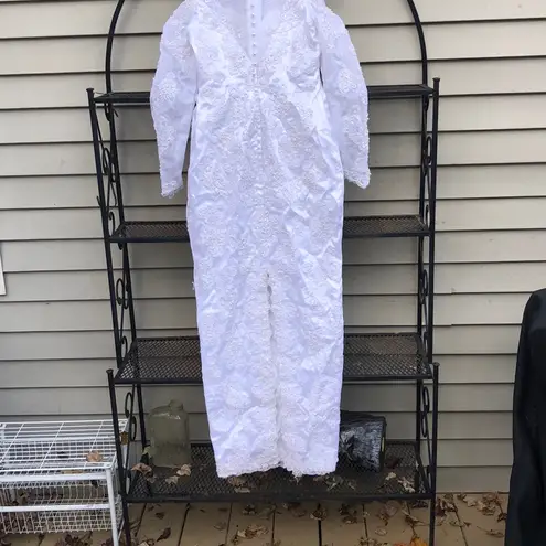 Forever yours White Lace Dress Pearl Details high choker neck cold shoulder Size 6