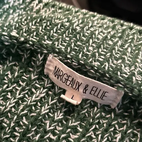 Women's Margeaux & Ellie Green V